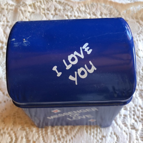Russ - Messenger of Love Small Mailbox - Picture 2 of 5